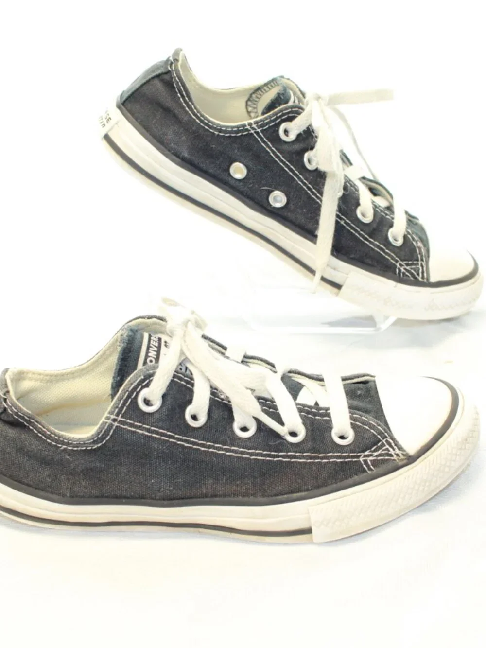Converse Chuck Taylor All Star Youth Size 1 Black Low Top Sneakers - 3J235